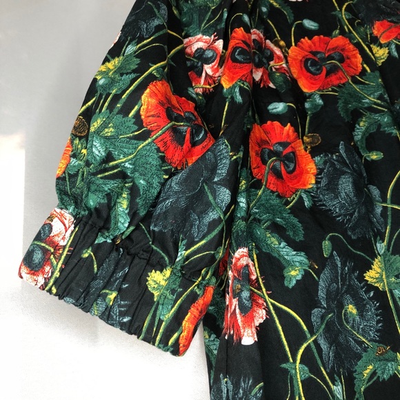 💥2/18💥H&M Black Multi-Color Floral Puffy Sleeve - Picture 6 of 7